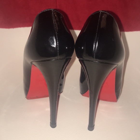 CHRISTIAN LOUBOUTIN
Rolando 120 Patent Leather Pumps - Picture 6 of 10